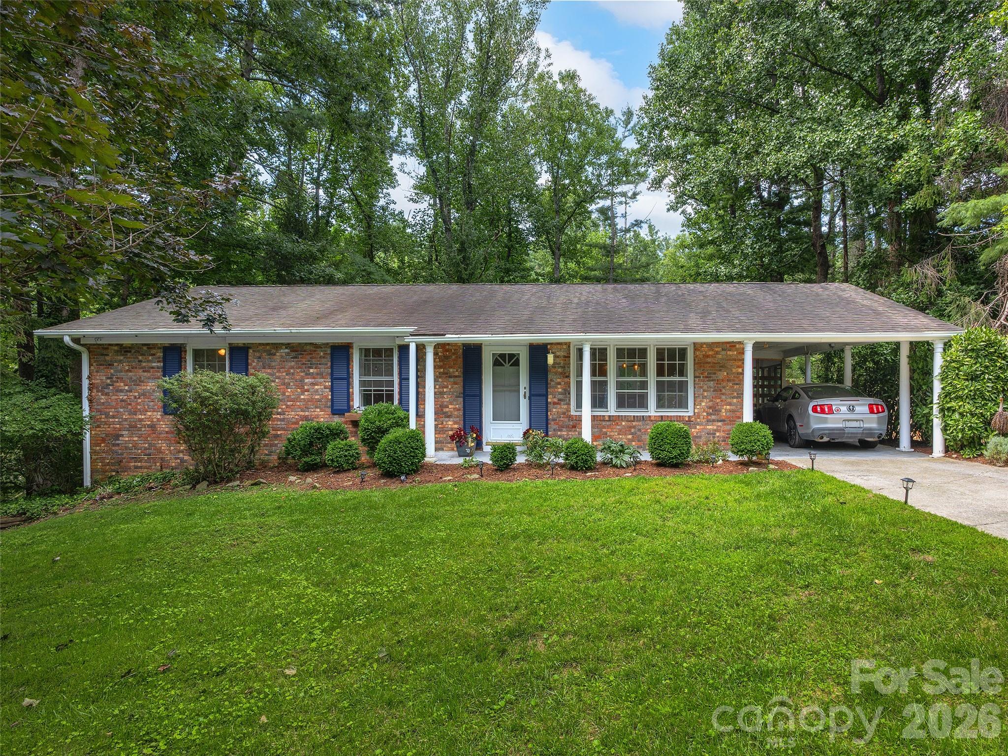 921 Indian Hill Road