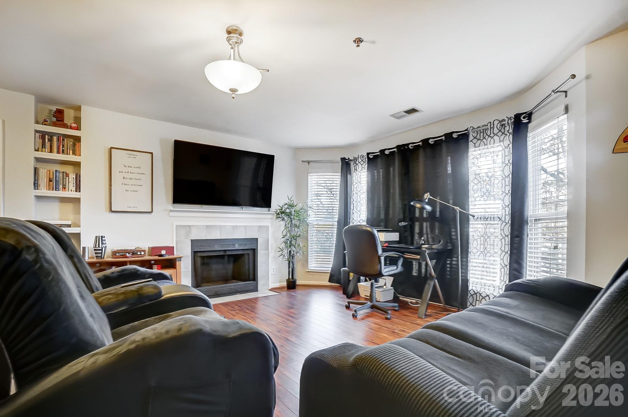 529 N Graham Street 2I