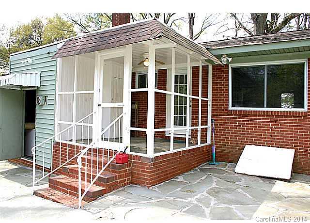 Country Club Heights - Residential Lease