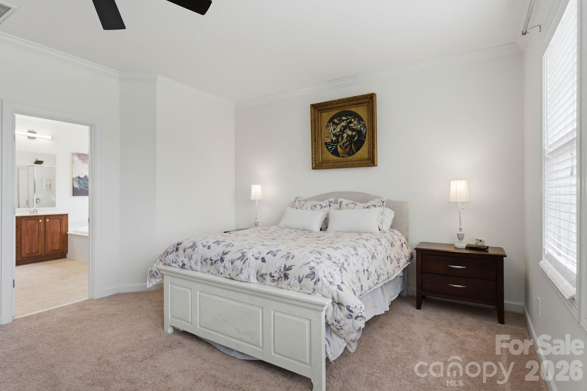 Hollister - Residential