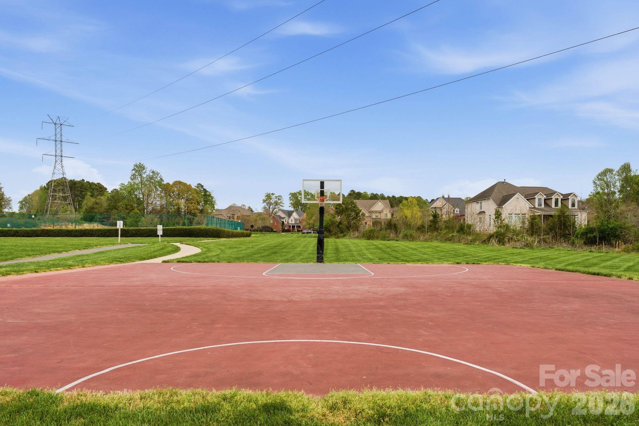 Hollister - Residential