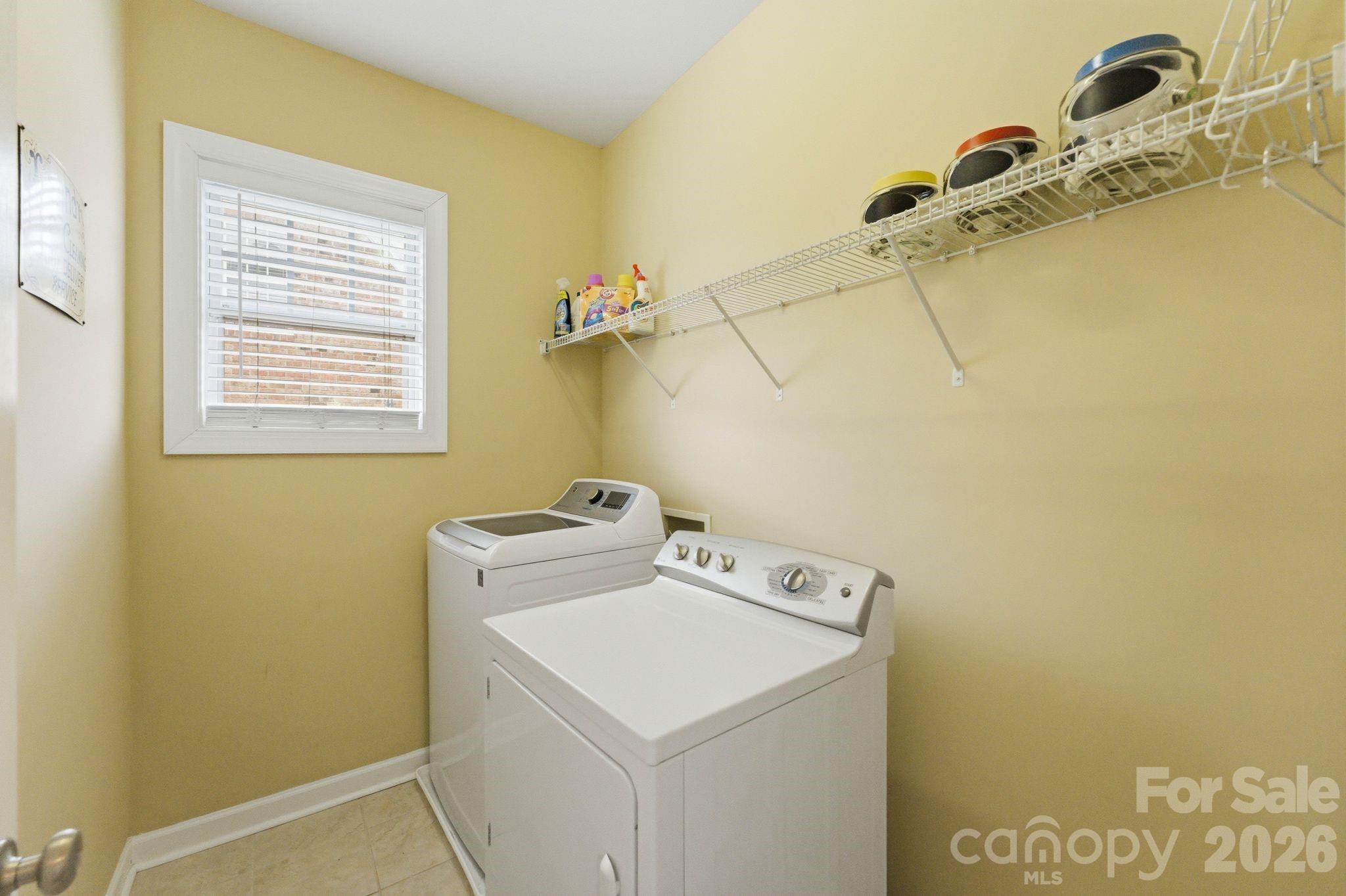 Hollister - Residential