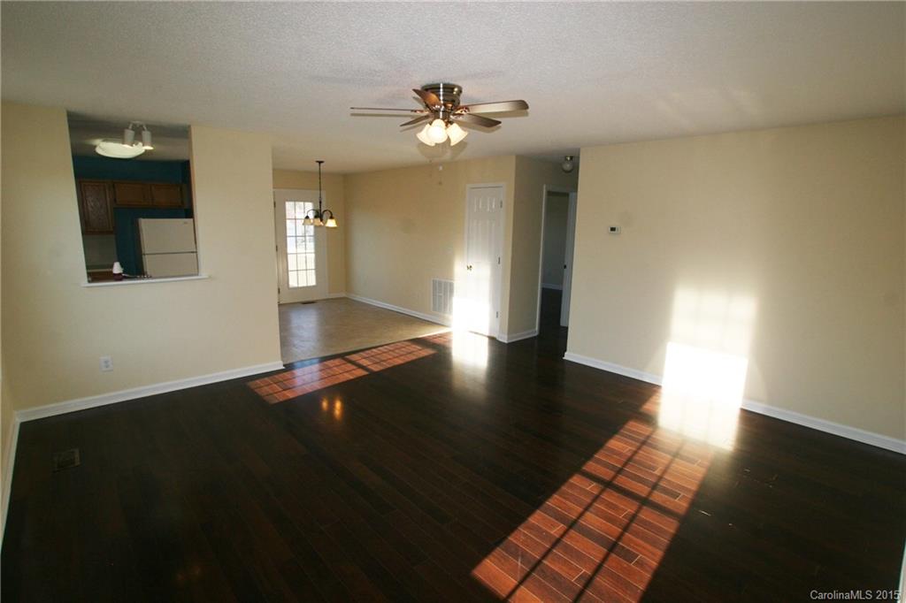 Raccoon Hollow - Residential