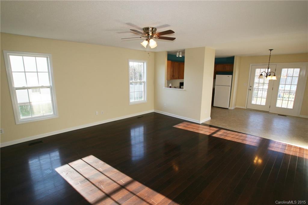 Raccoon Hollow - Residential