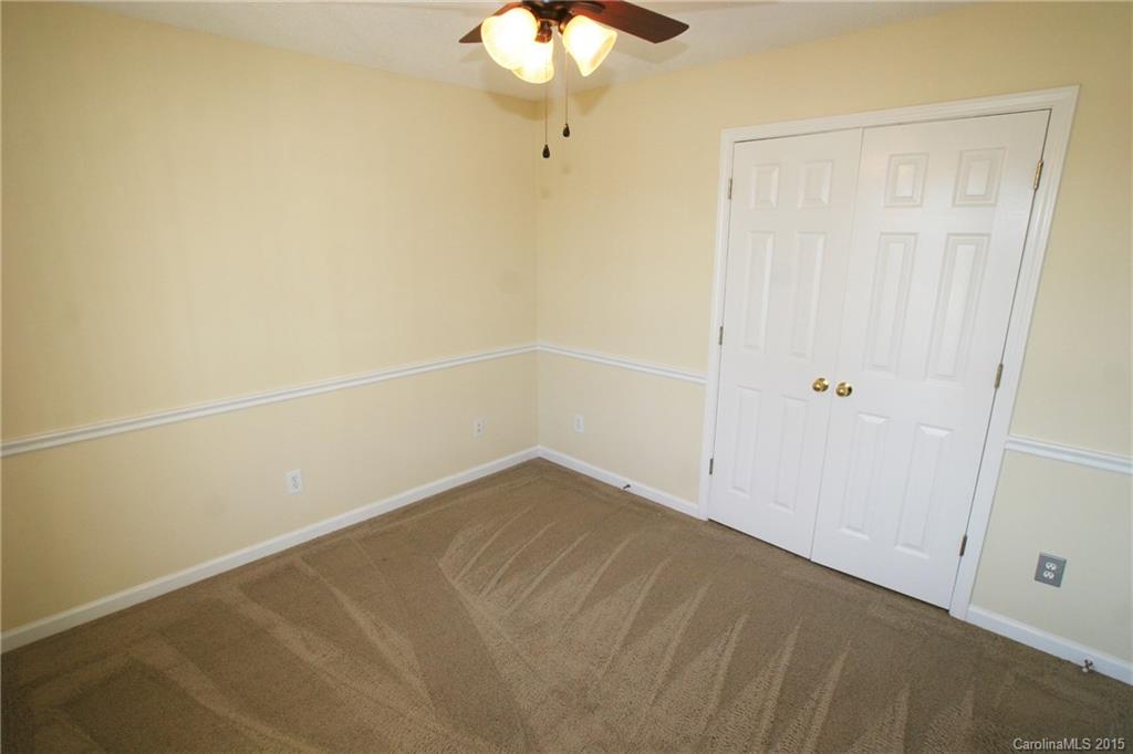 Raccoon Hollow - Residential