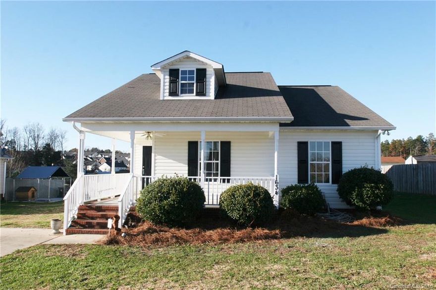 Beautifully redone! Hardwood-like laminate flooring. Large relaxing covered front porch on quiet cul-de-sac. New dishwasher and garbage disposal. R, W & D remain. Freshly painted w/new light fixtures. Large shed for great storage.  Home is in the much sought after Mount Pleasant school district!