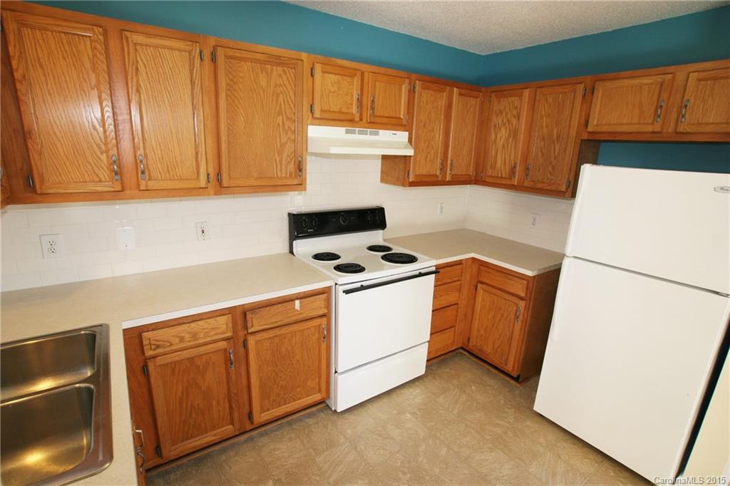 Raccoon Hollow - Residential