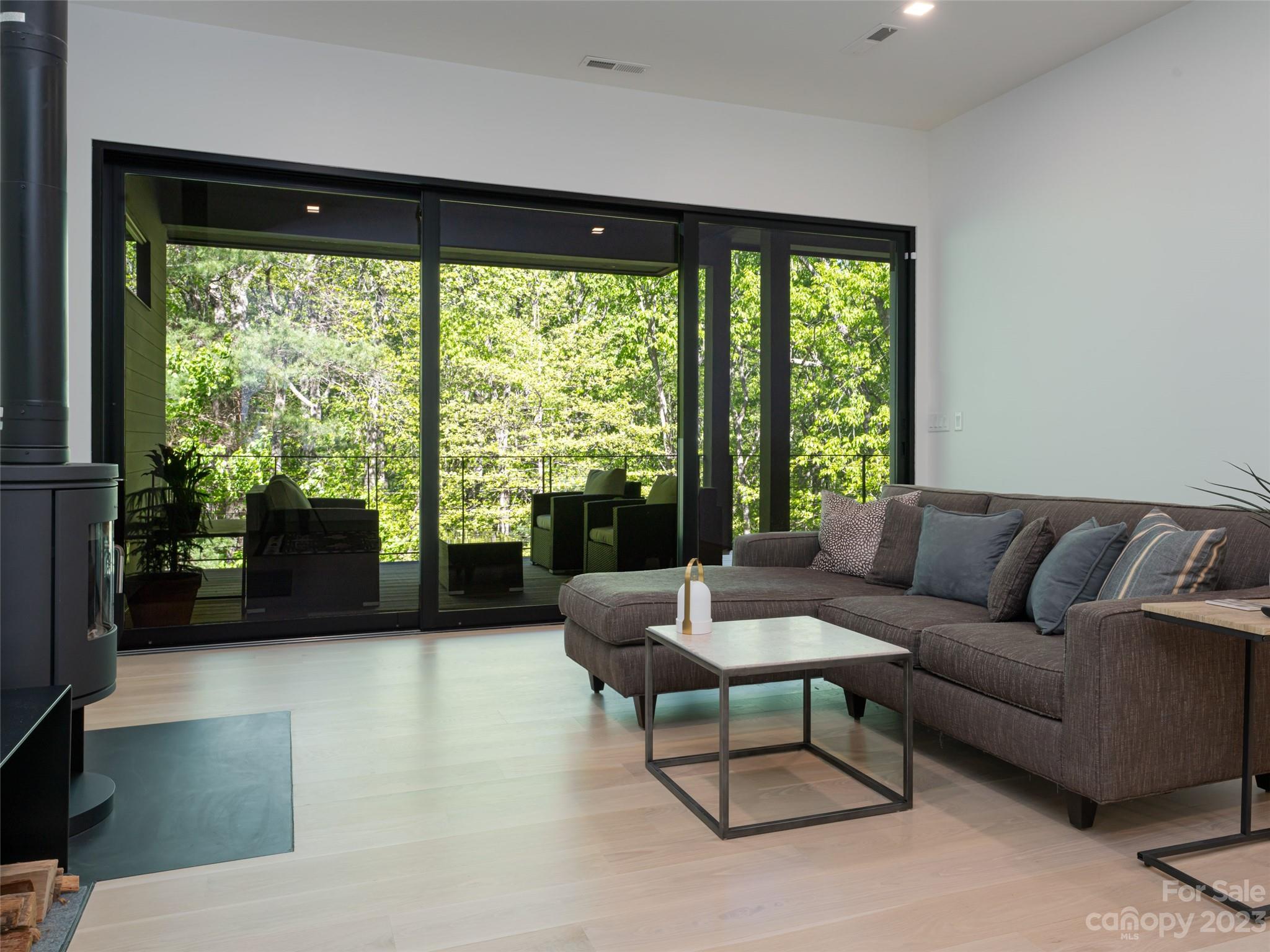 Reynolds Mountain - Residential