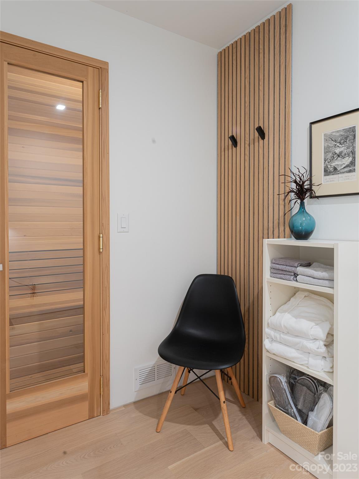 Reynolds Mountain - Residential