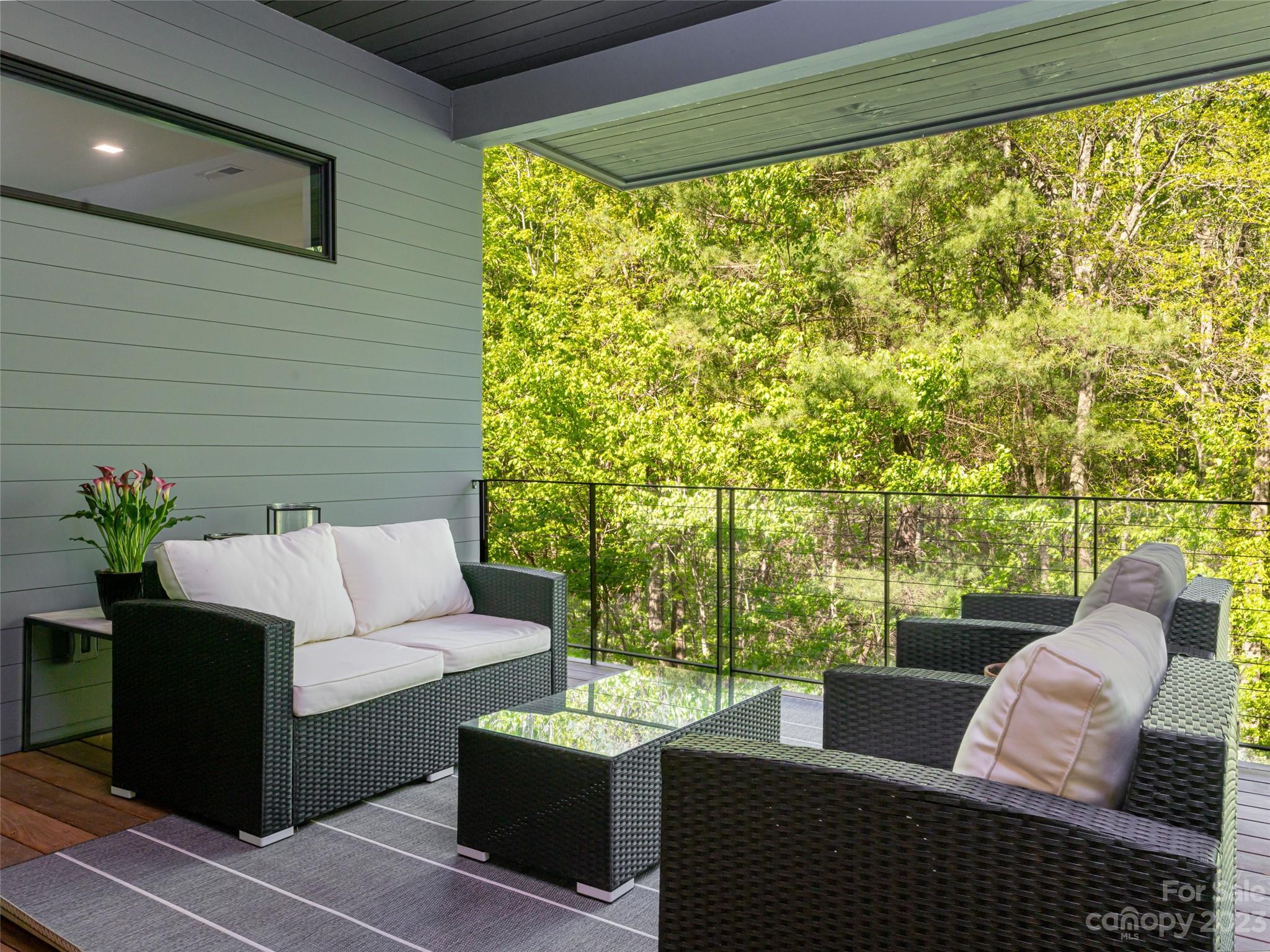 Reynolds Mountain - Residential