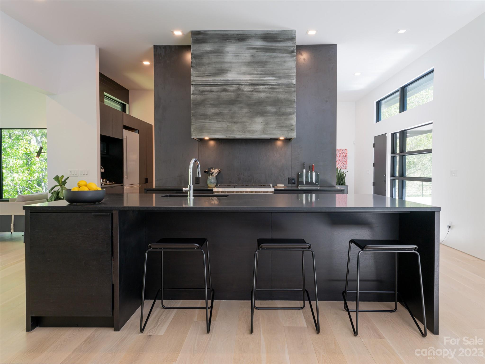 Reynolds Mountain - Residential