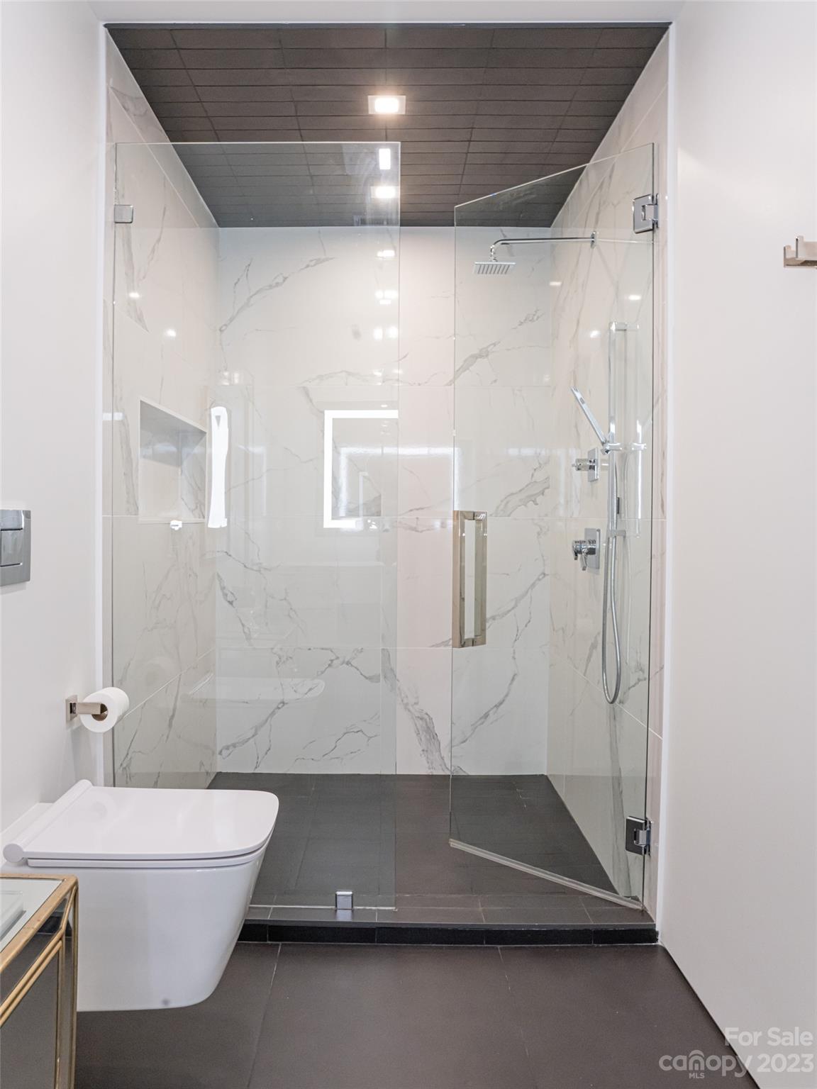 Reynolds Mountain - Residential