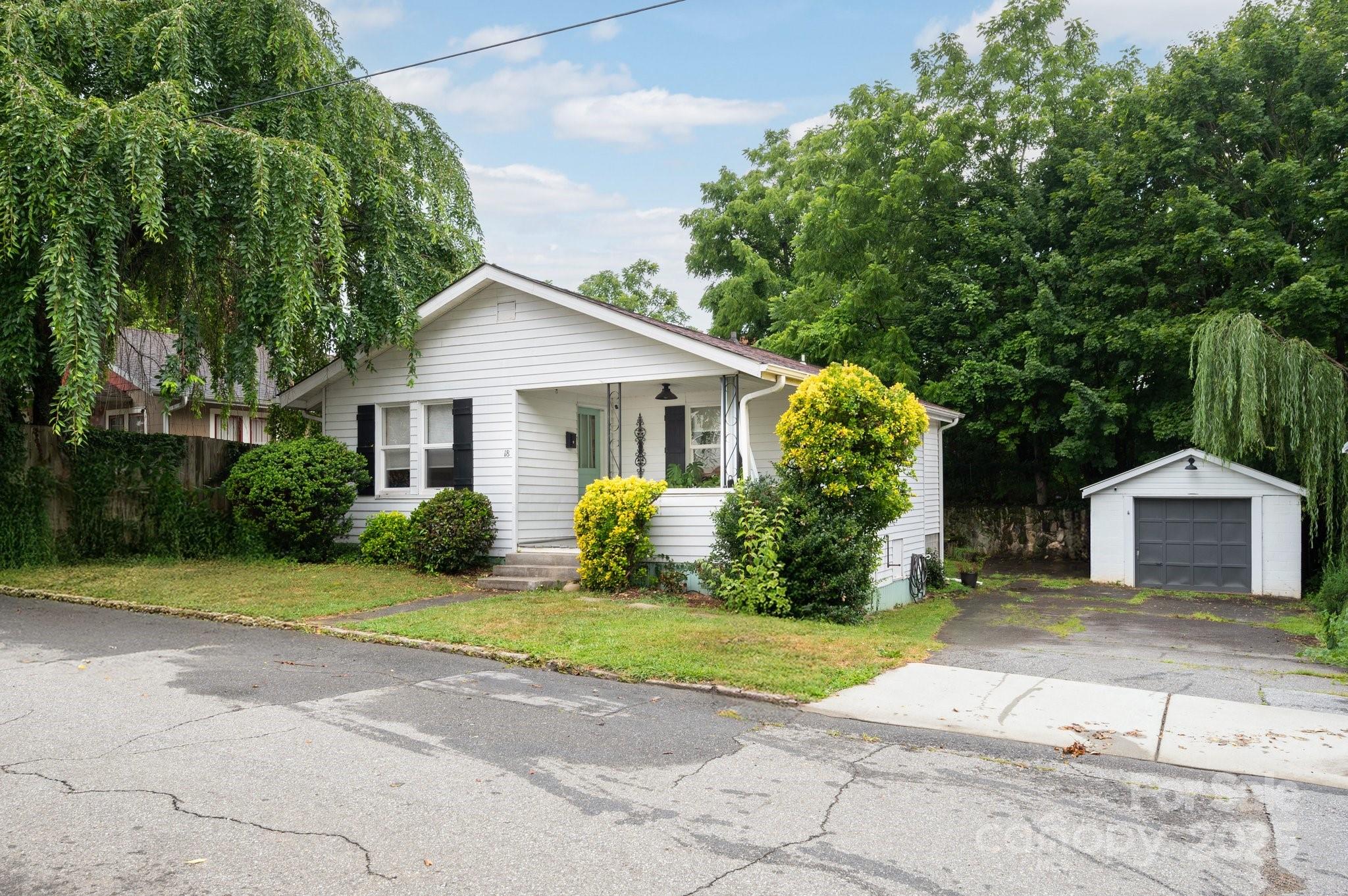 18 Jarrett Street