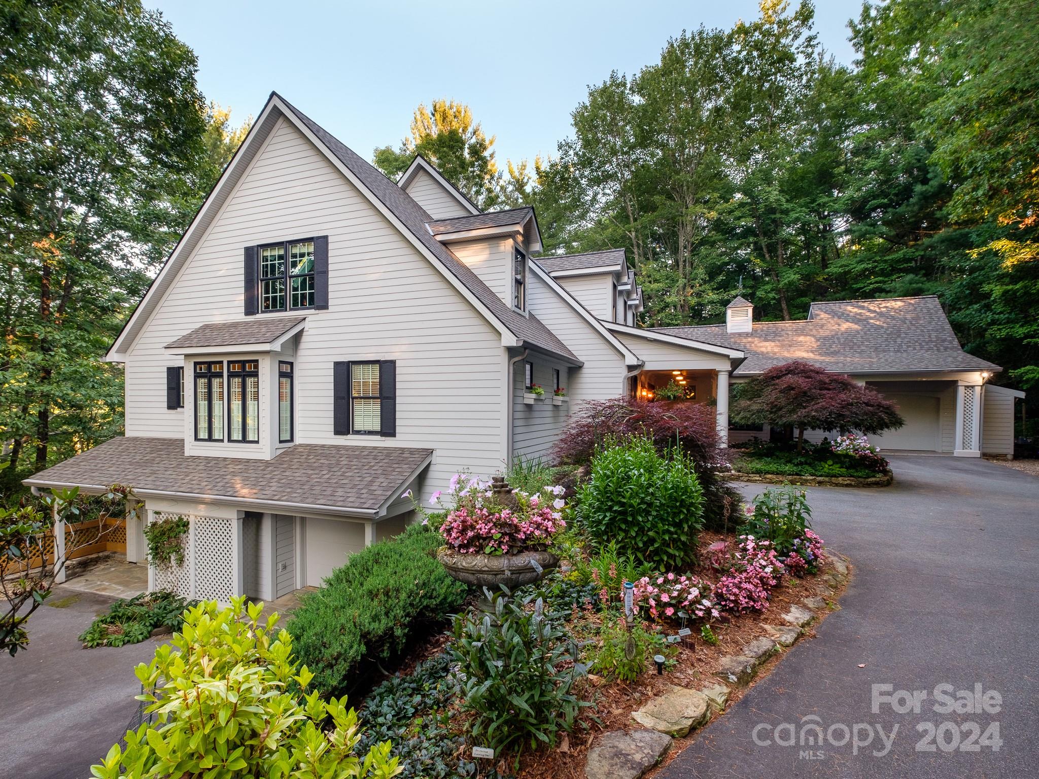 Connestee Falls - Residential