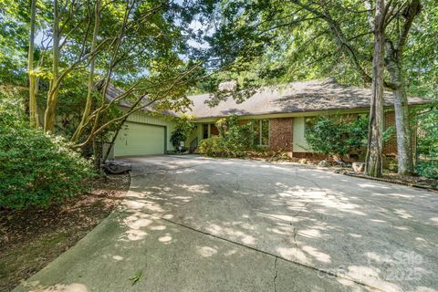 5217 Hillingdon Road Charlotte NC 28226