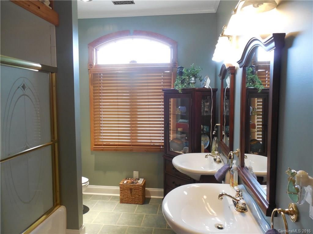 Lake Pointe - Residential