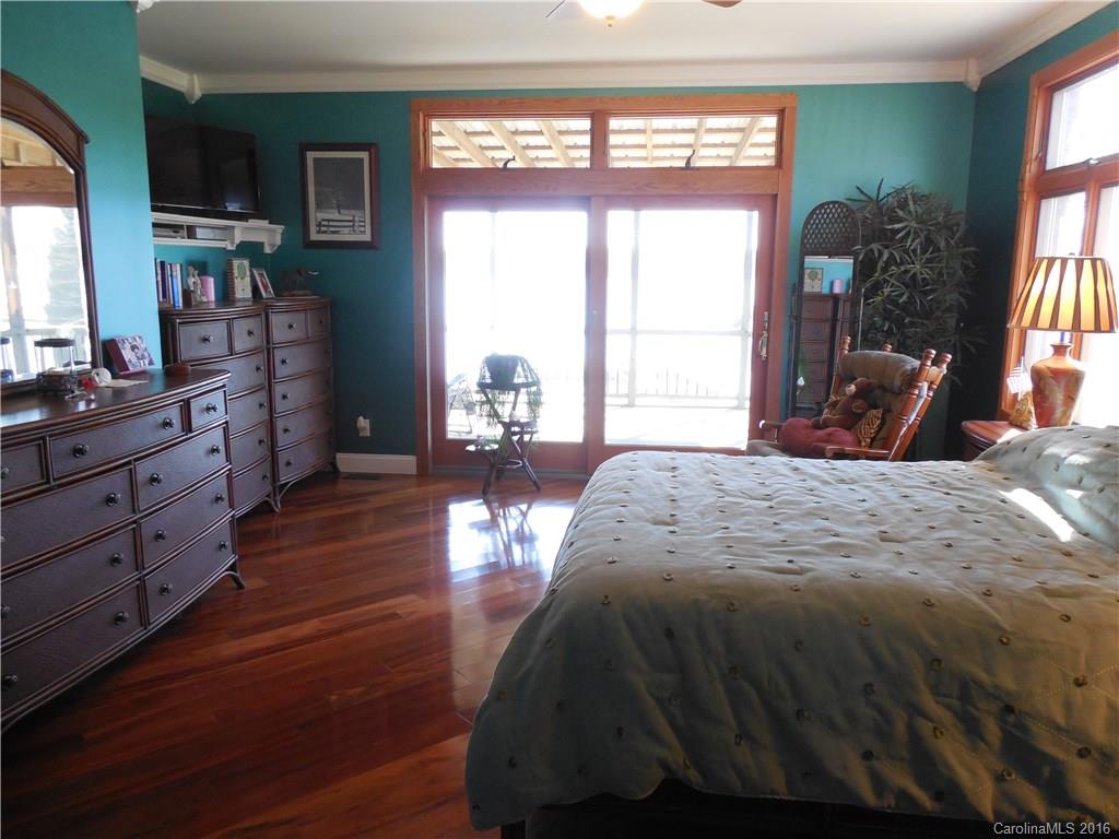 Lake Pointe - Residential