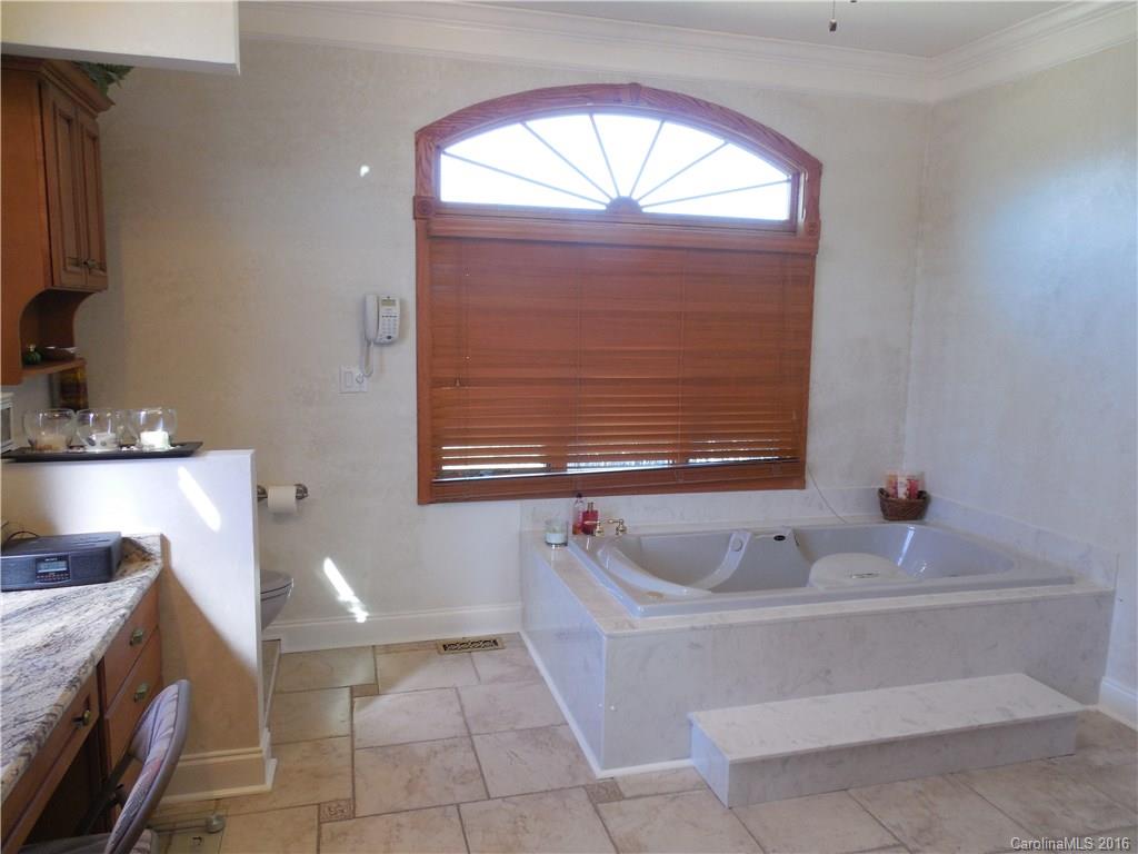 Lake Pointe - Residential