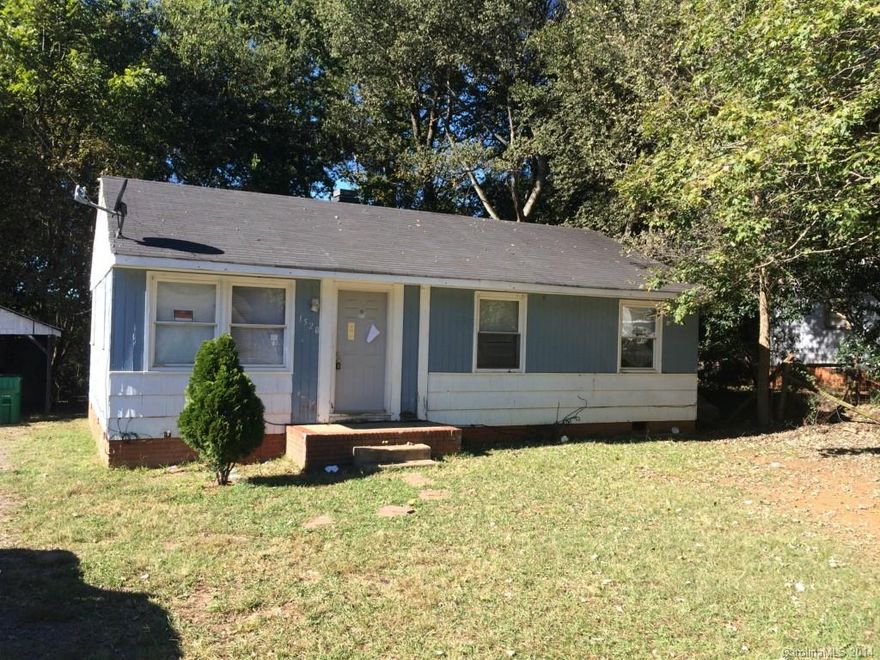 Fannie Mae HomePath property with easy access to I-77 location and great renovation potential and price point! Many of the original hardwood floors still in place. Neutral throughout. Large eat-in kitchen with lots of cabinet space.  Porch and shed in backyard. Owner occupant offers only during the first 20 days of listing. Exempt from disclosures.