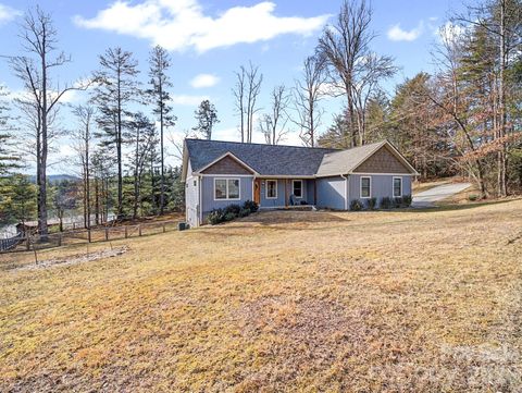 Photo of 12 Crystal Cove Drive, Hendersonville, NC 28739 (MLS # 4341068)