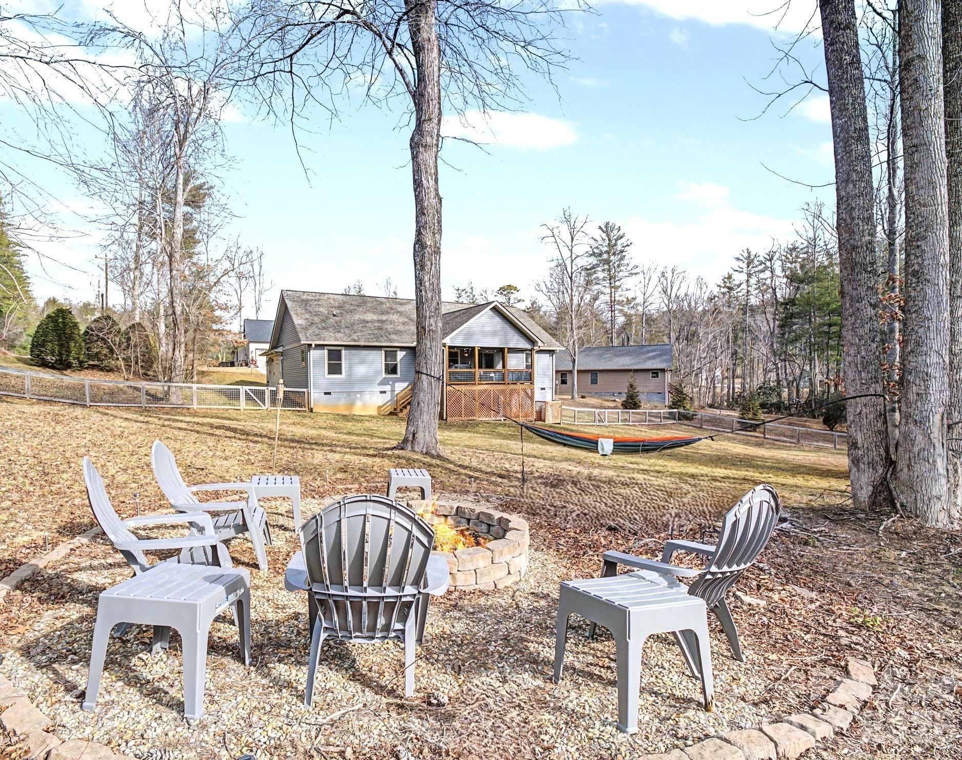 12 Crystal Cove Drive