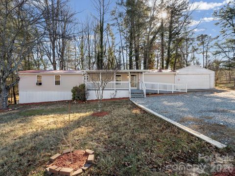 1212 Easy Street Hendersonville NC 28791