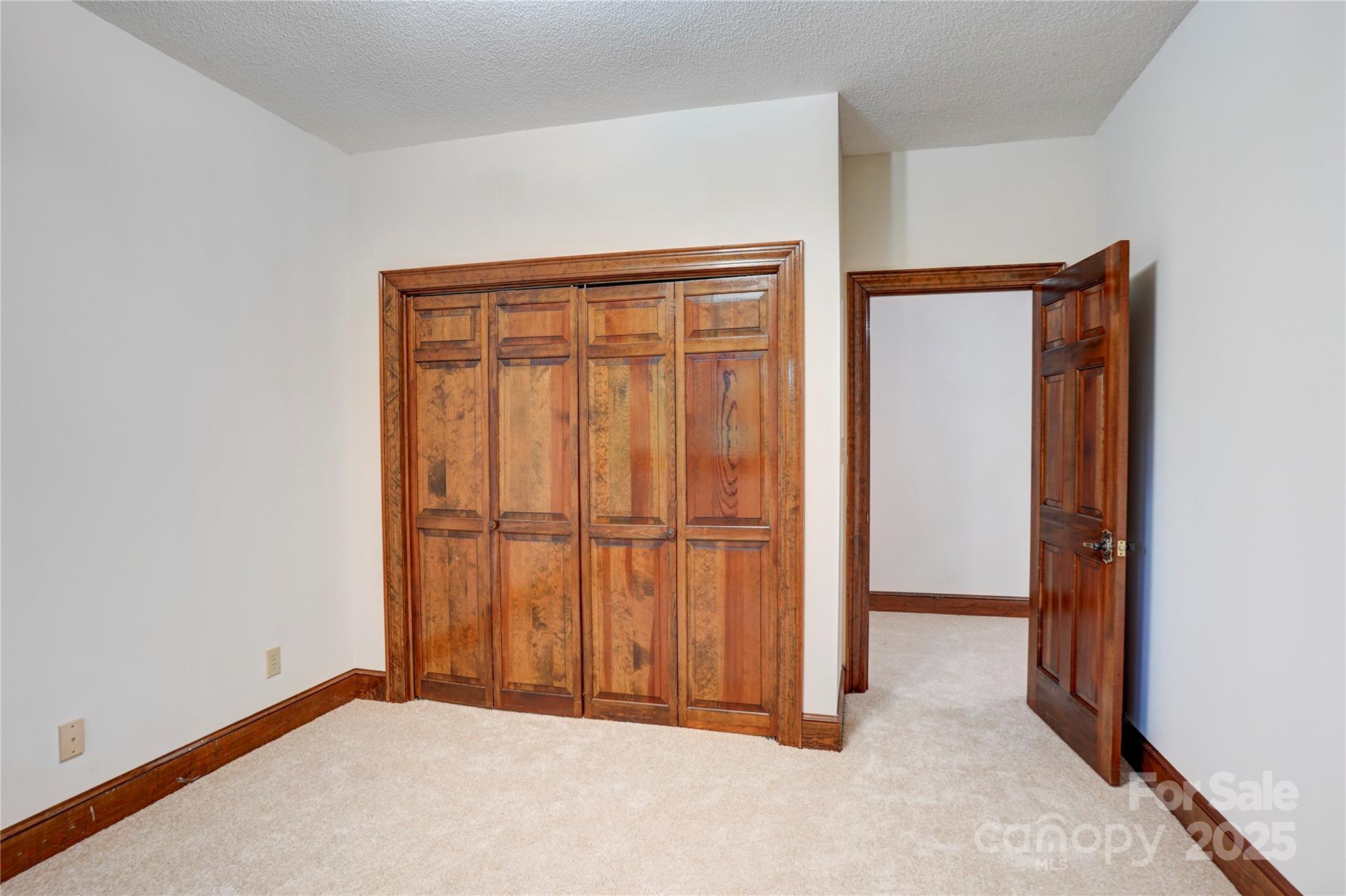 Luvine Hills - Residential