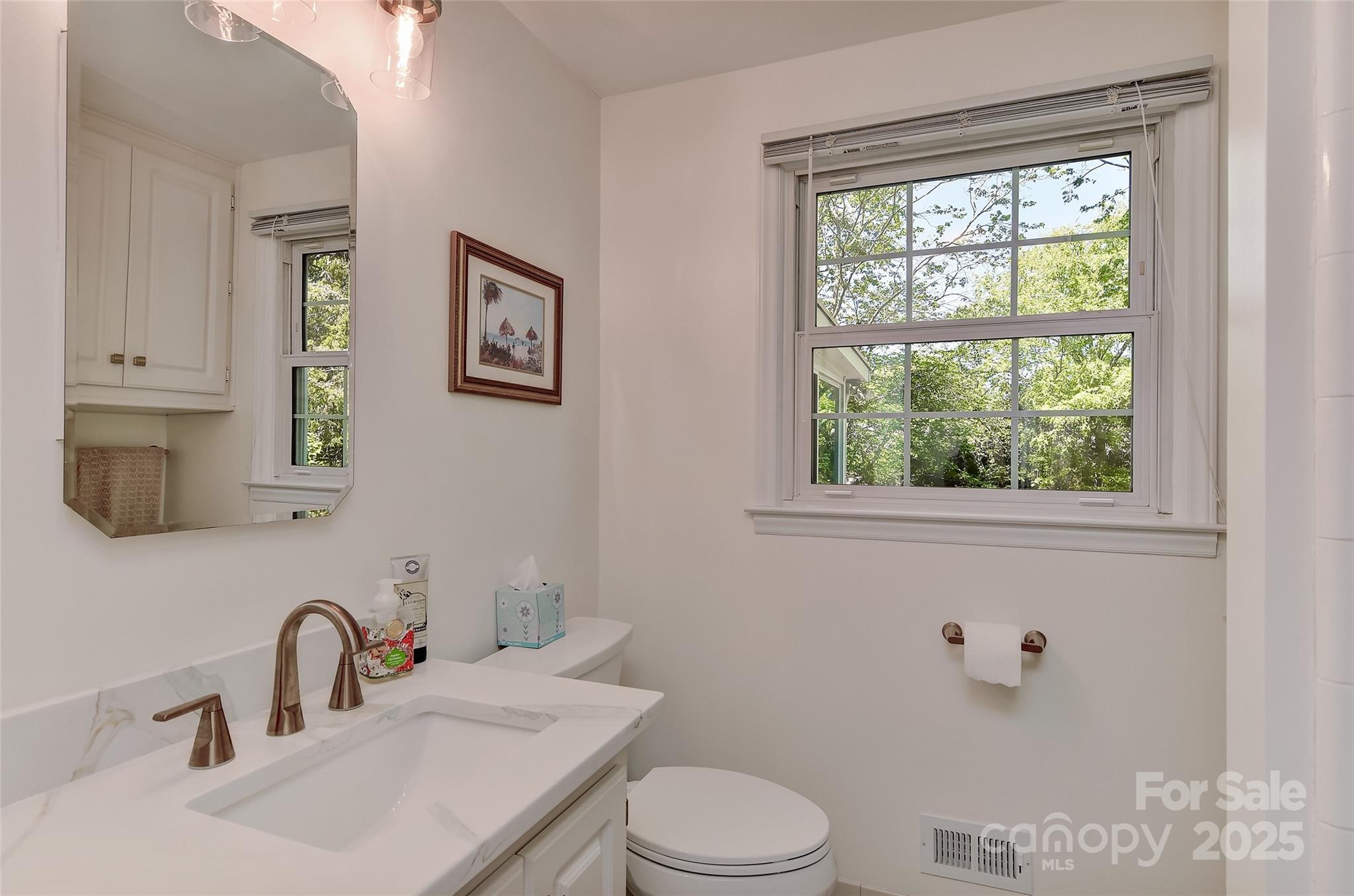 Charlotte, North Carolina 28270, United States, 5 Bedrooms Bedrooms, ,3 BathroomsBathrooms,Residential,Under Contract,110989