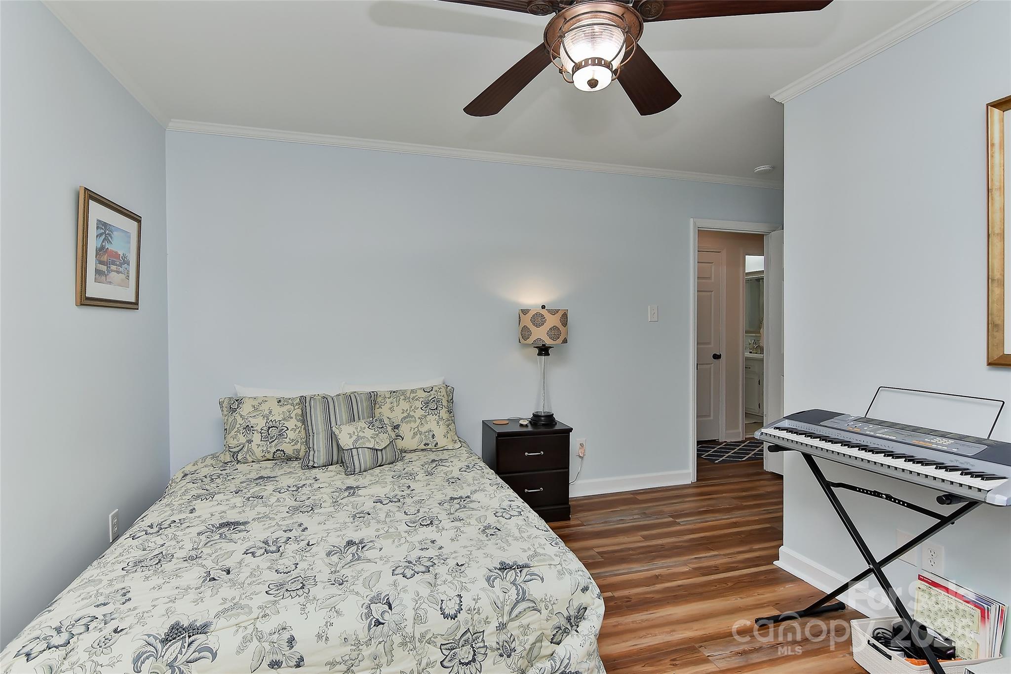 Charlotte, North Carolina 28270, United States, 5 Bedrooms Bedrooms, ,3 BathroomsBathrooms,Residential,Under Contract,110989