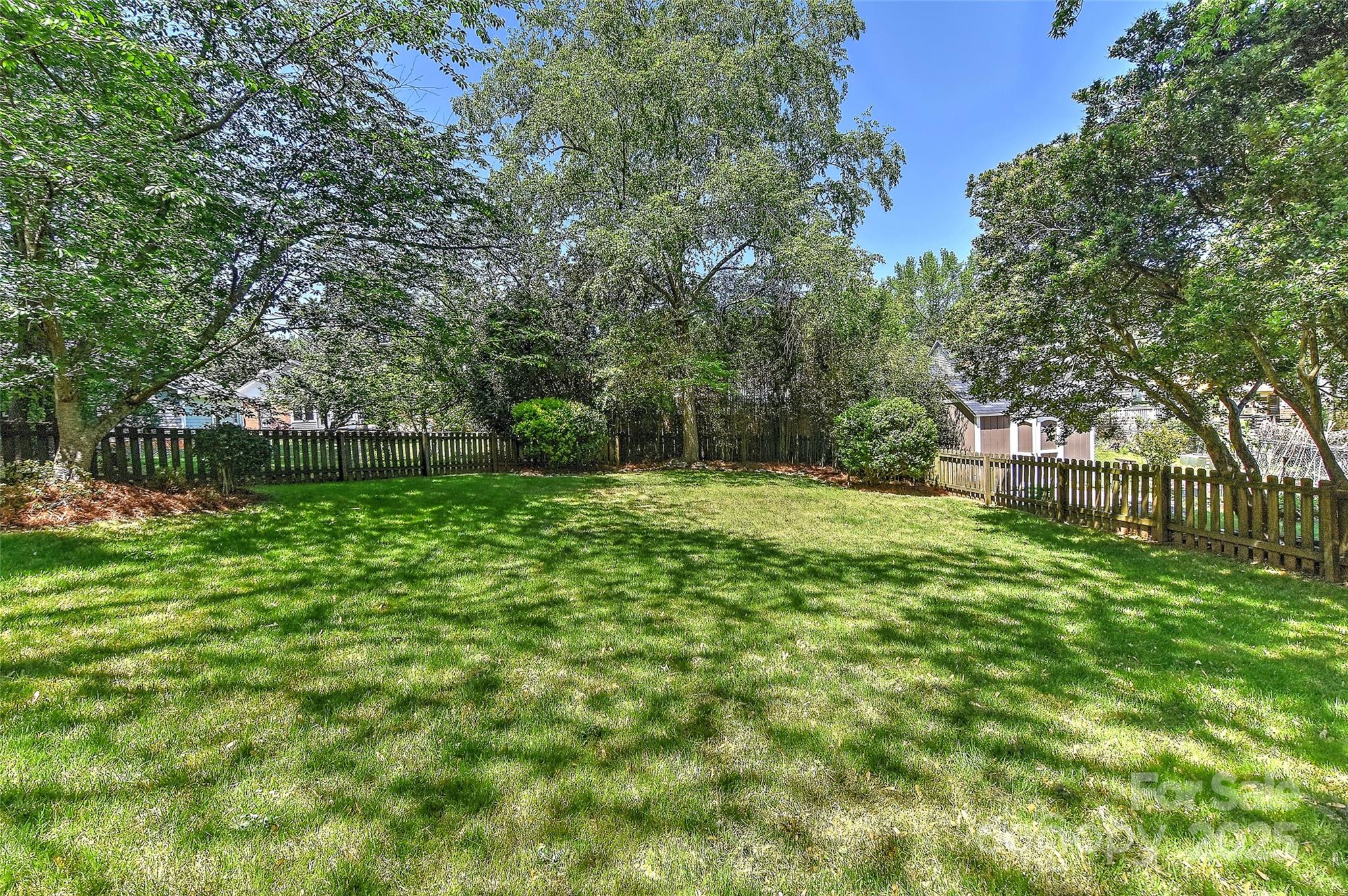 Charlotte, North Carolina 28270, United States, 5 Bedrooms Bedrooms, ,3 BathroomsBathrooms,Residential,Under Contract,110989