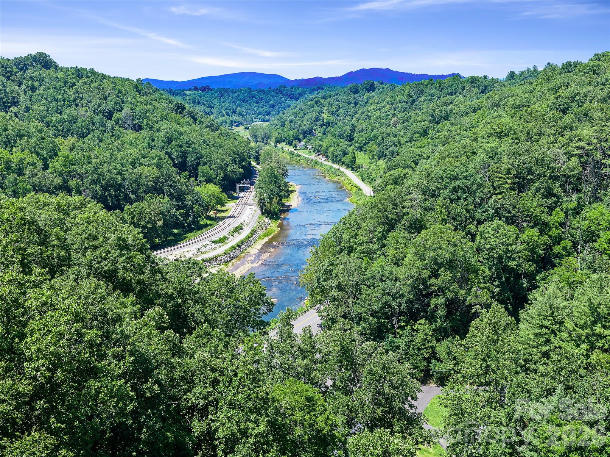 000 Sugar Creek Lane