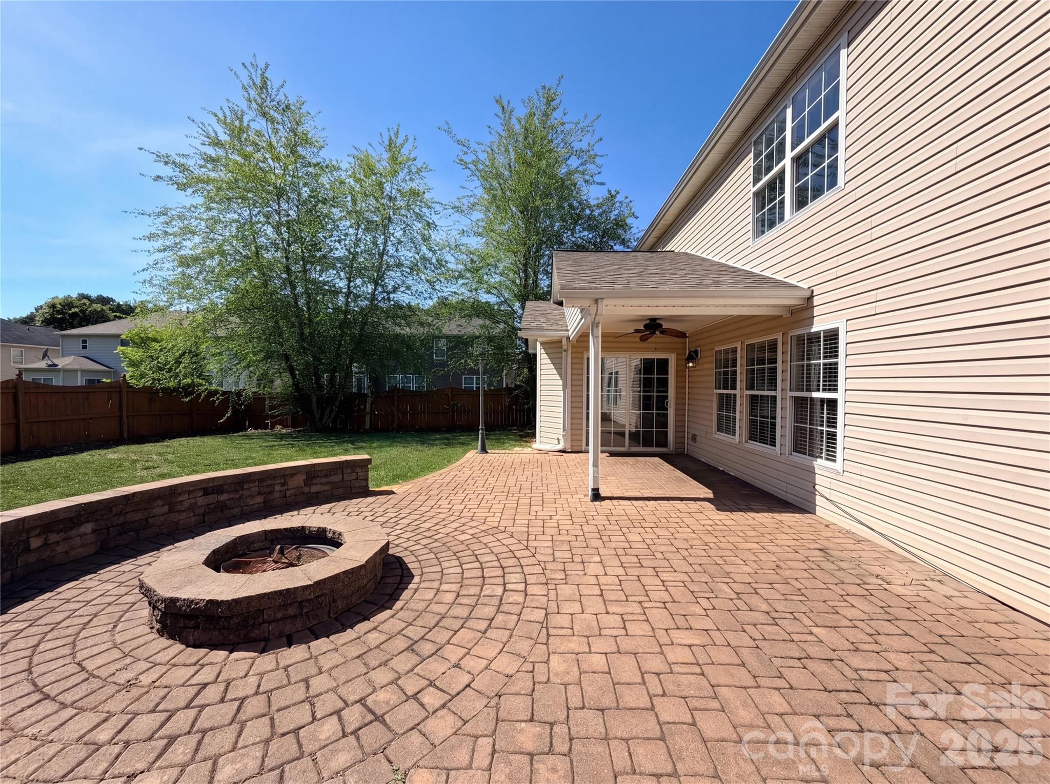 Versage - Residential
