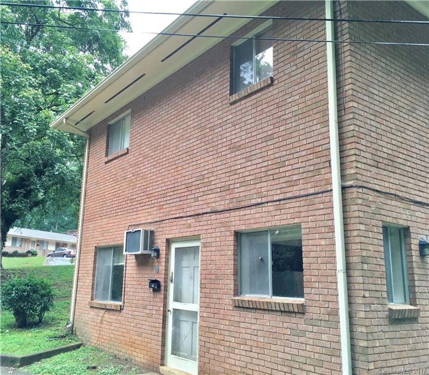 Come and see this one bed on bath apartment in a quiet Shelby community. This apartment has nice appliances, easy to care for floors and a large walk in closet. Minutes from local shops and eateries this apartment will not last long make your appointment today!