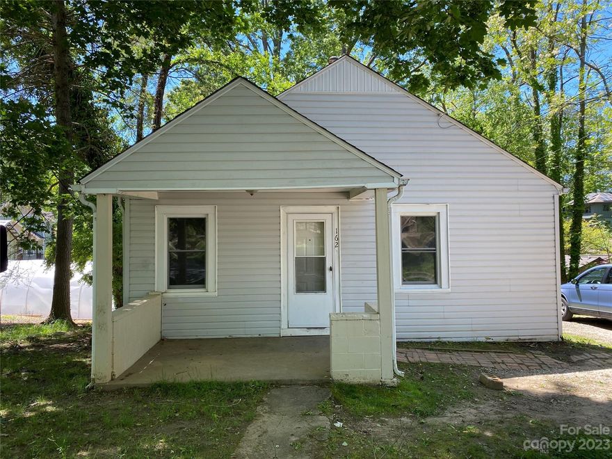 Welcome to this charming 3 bedroom, 1 bathroom bungalow located in the heart of Asheville, NC. This property has been a rental and is full of character and boasts a prime location, just minutes from downtown Asheville, local restaurants, shopping, and entertainment.