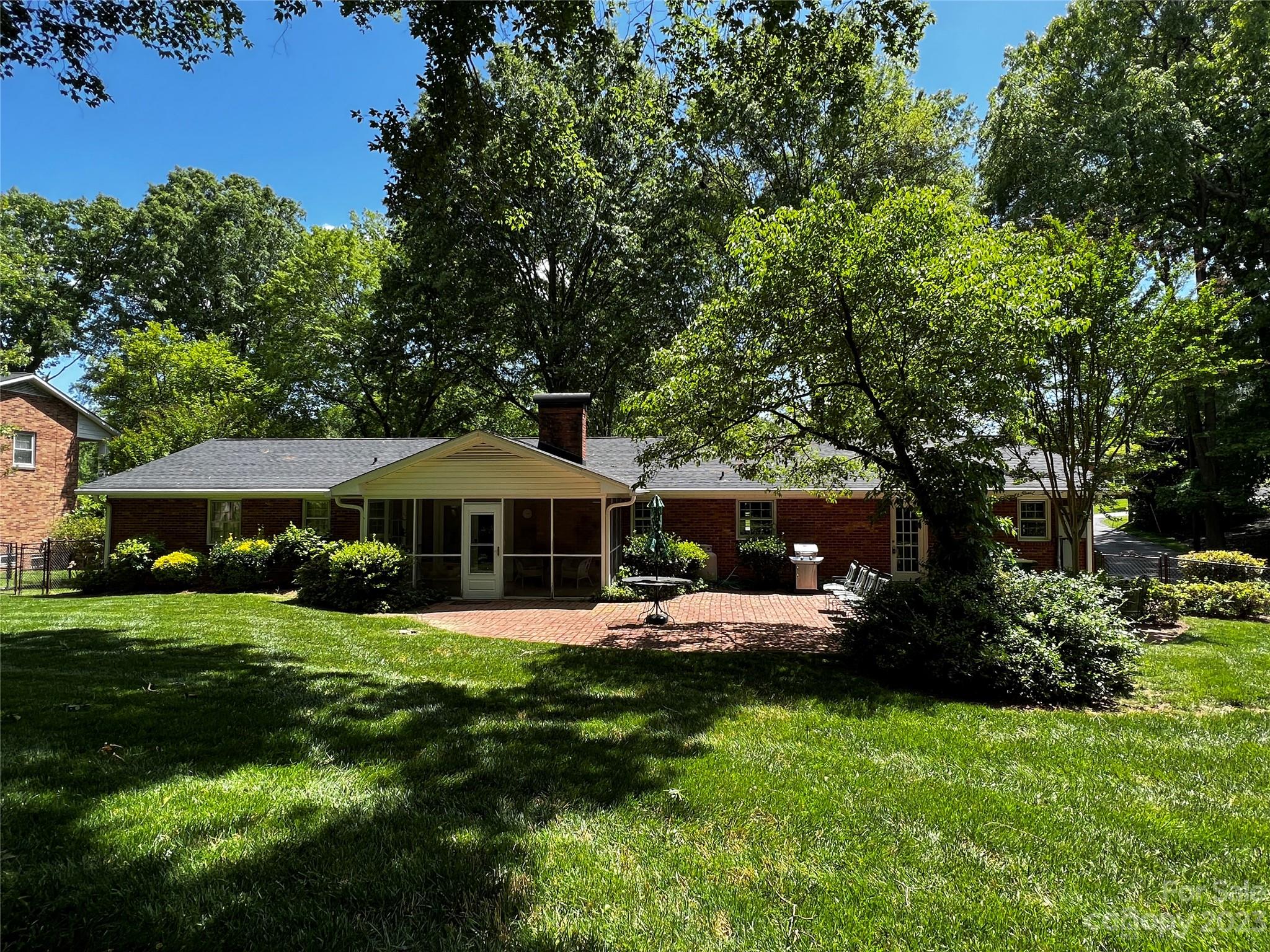 Meadowbrook - Residential