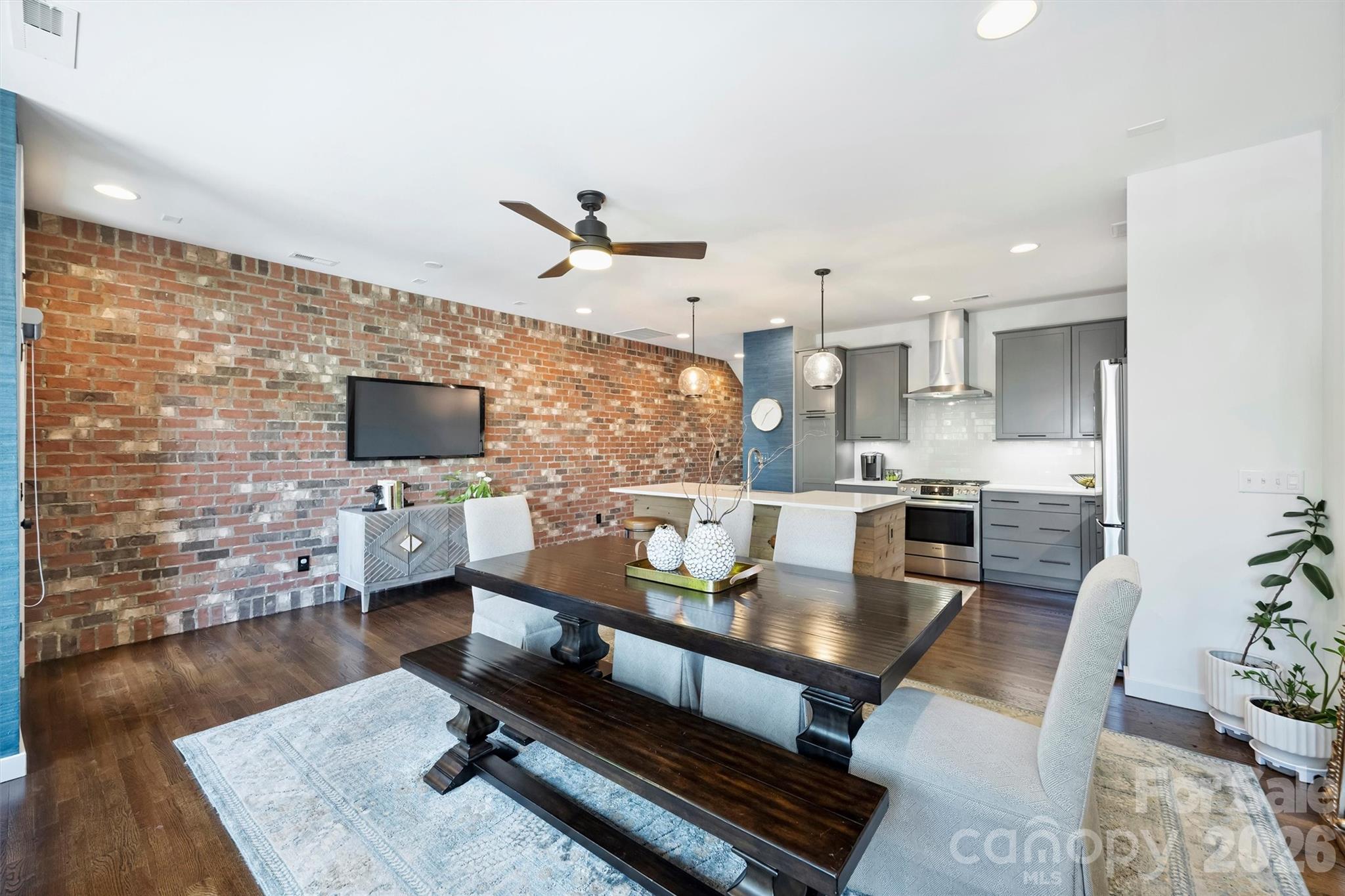 The Arts District - Residential