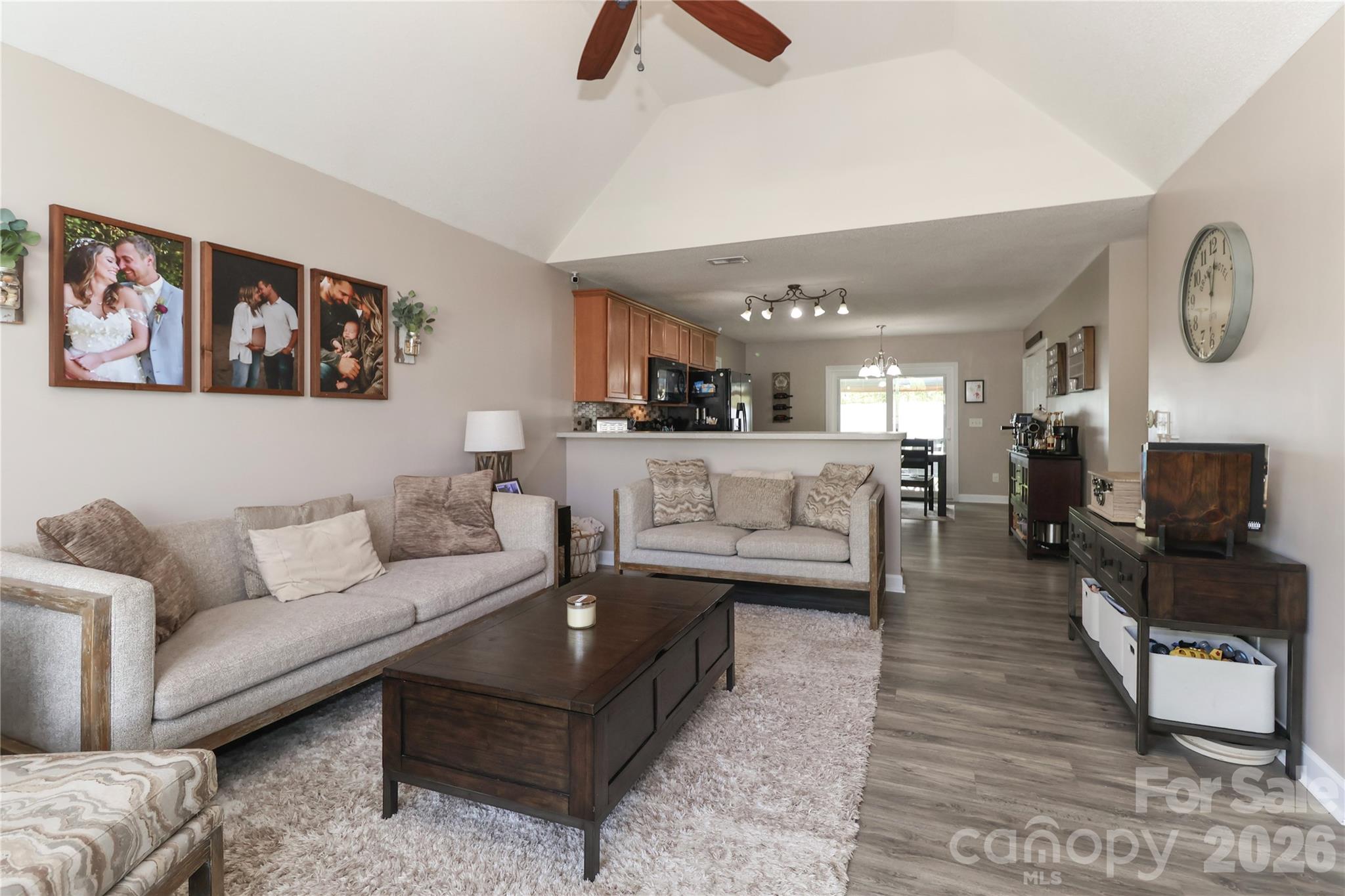 5867 Sunset View Lane