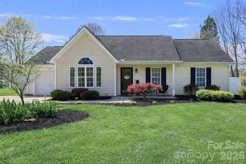 Photo of 5867 Sunset View Lane, Catawba, NC 28609 (MLS # 4364770)