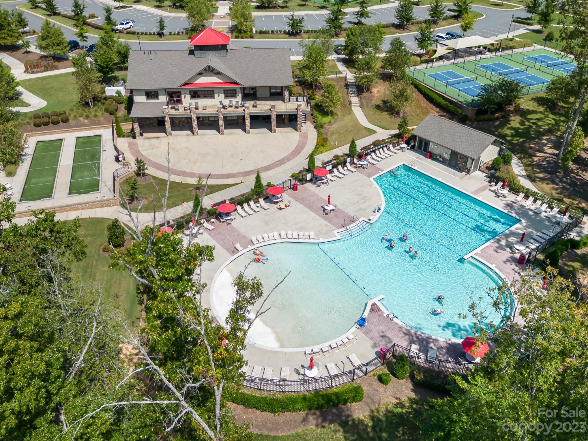 Tree Tops - Residential