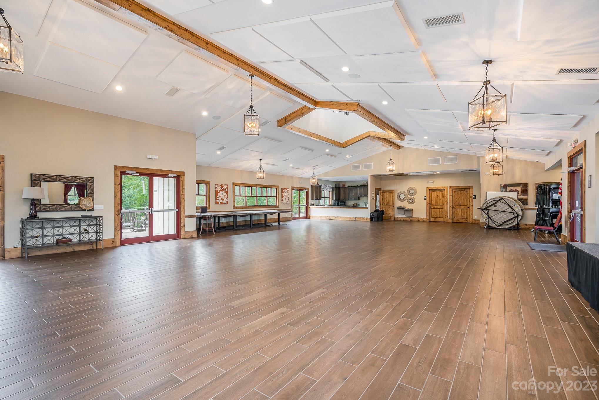 Tree Tops - Residential