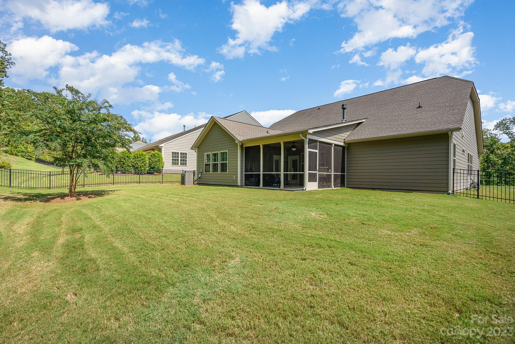 Tree Tops - Residential