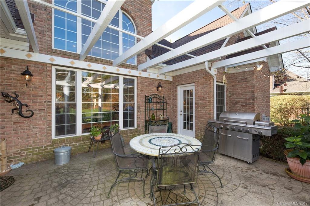 Laurel Creek - Residential