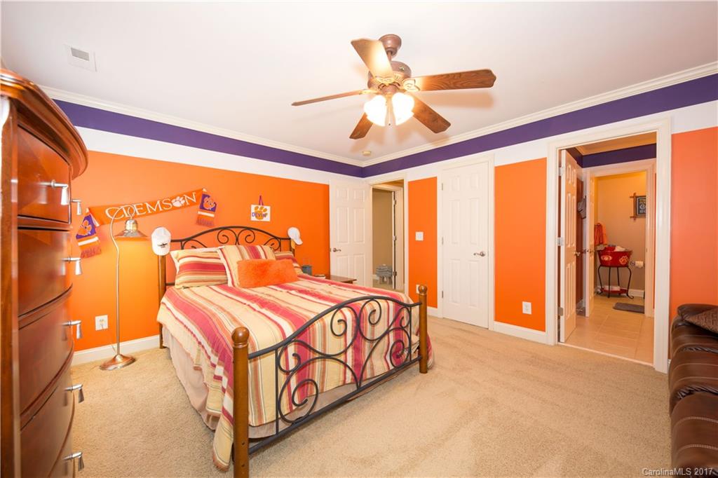 Laurel Creek - Residential