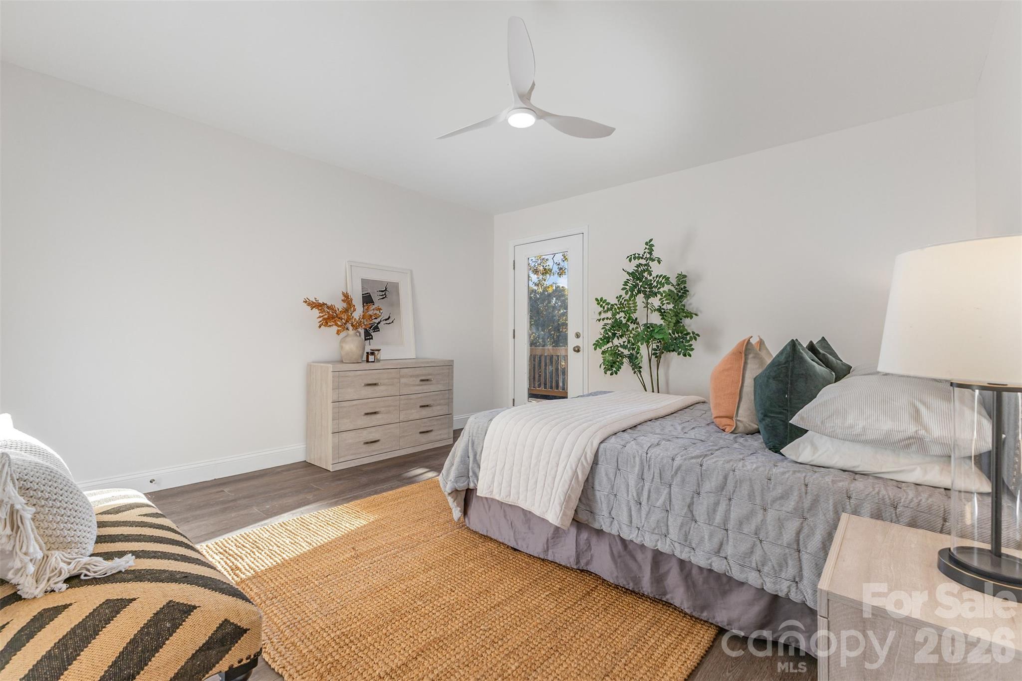 Tega Cay - Residential