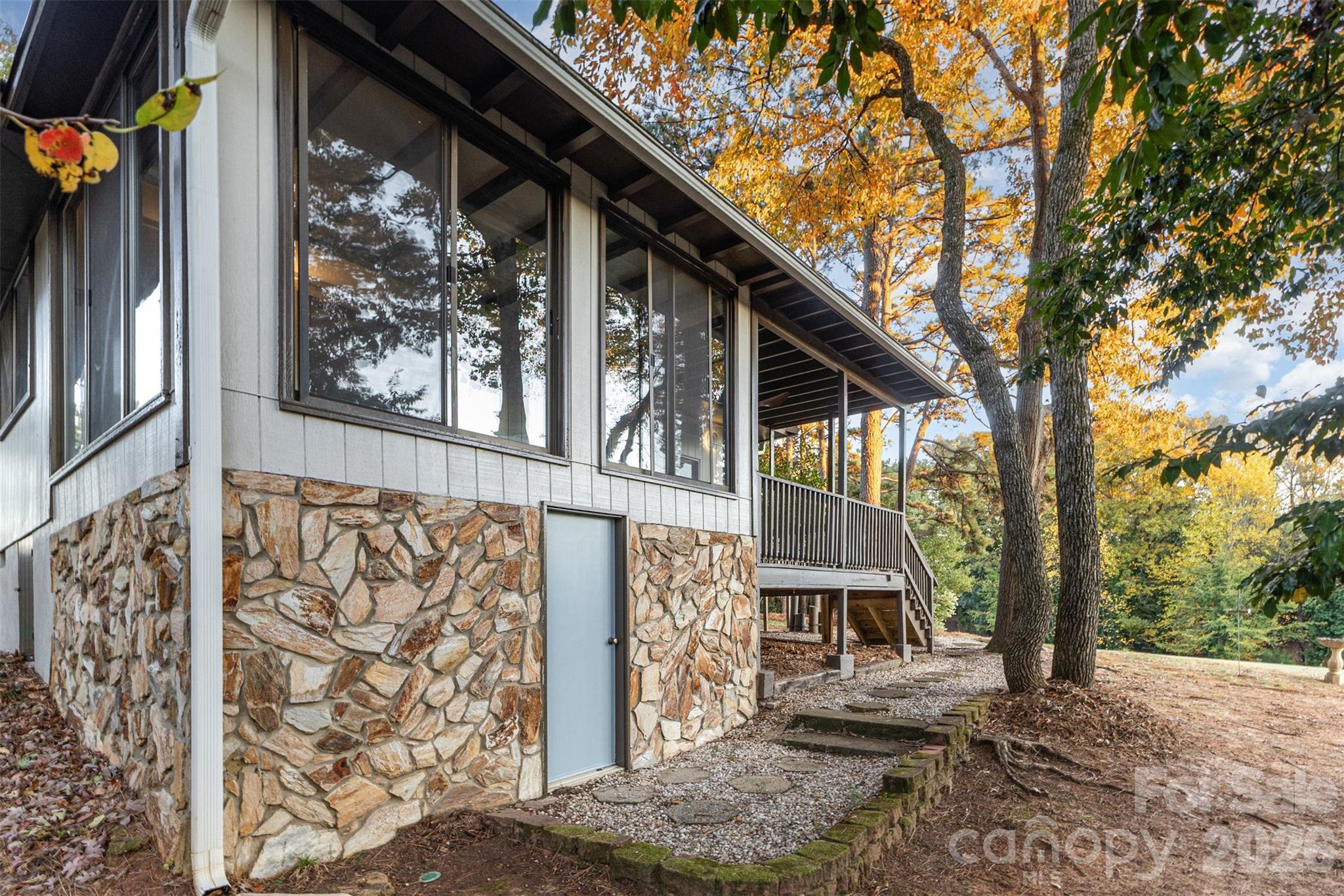 Tega Cay - Residential