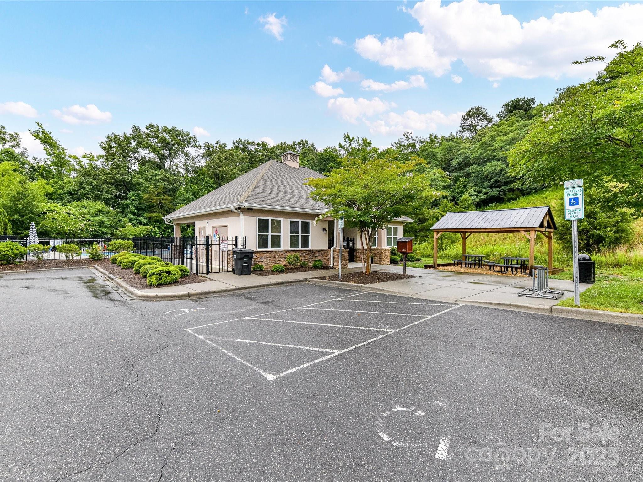 Reid Pointe - Residential