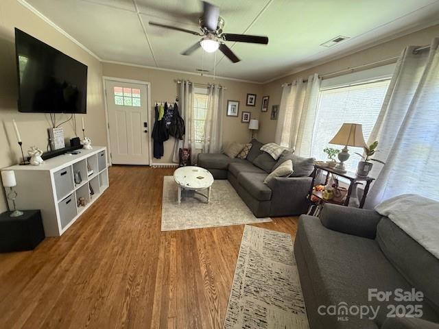 332 Crawley Drive