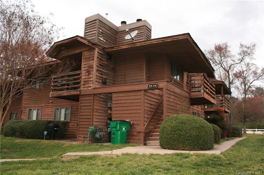 Great end main level unit investment opportunity. This 2 Bedroom and 2 Bath is tenant occupied with a solid rental history. Location is convenient to bus line, airport, and major interstates.