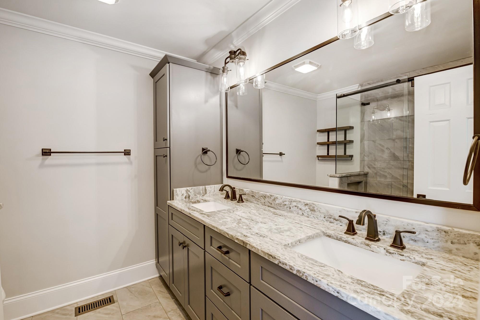 Lincoln Forest - Residential