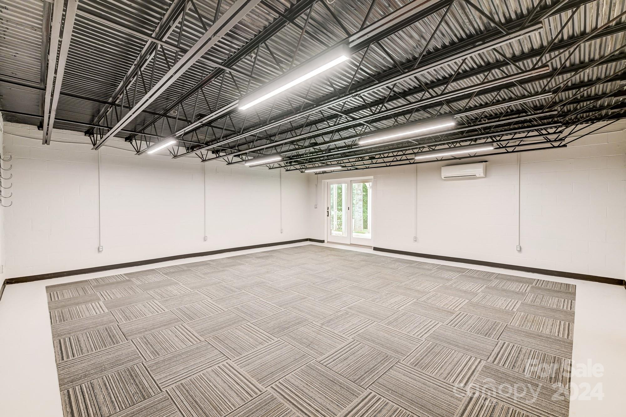 Lincoln Forest - Residential